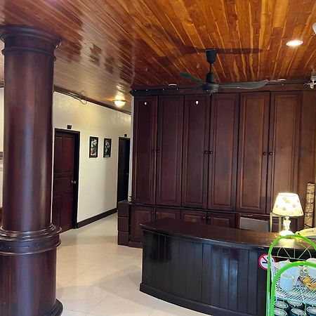 Jasmine Place House Luang Prabang Exterior foto